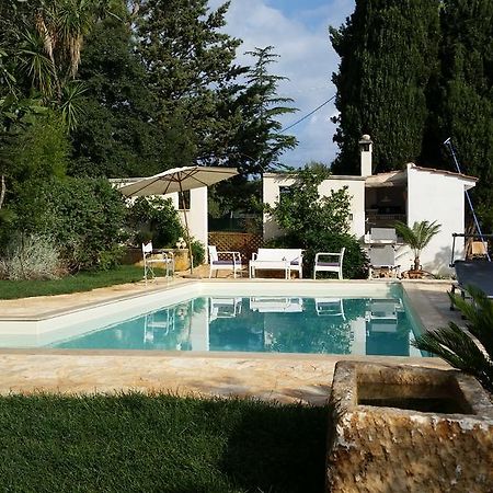 Villa Massa Piscina Полиняно а Маре Екстериор снимка