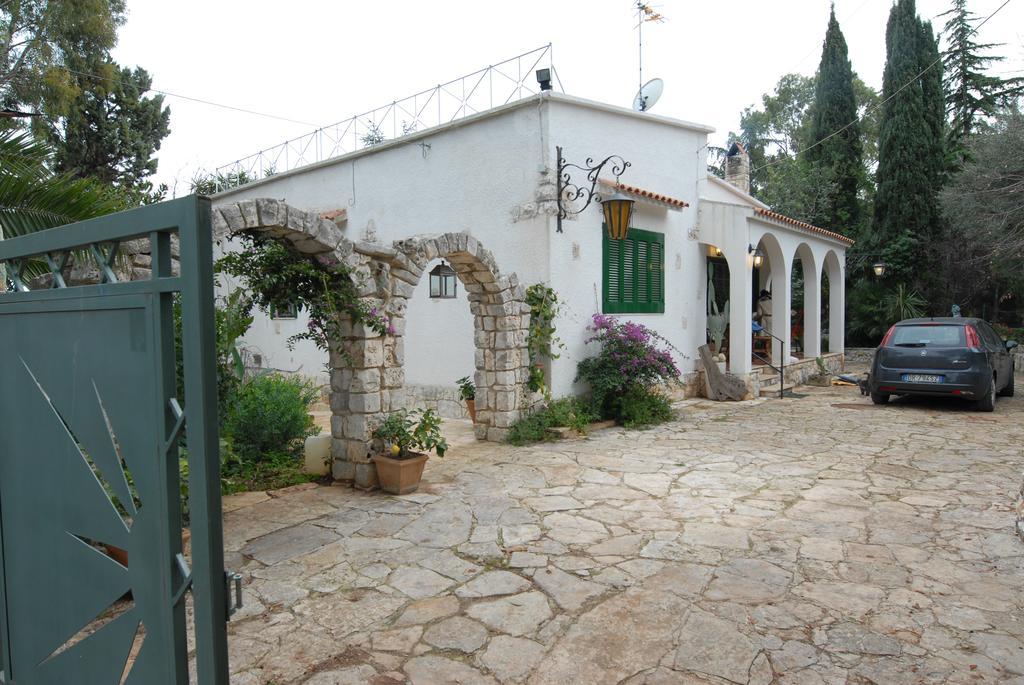 Villa Massa Piscina Полиняно а Маре Екстериор снимка
