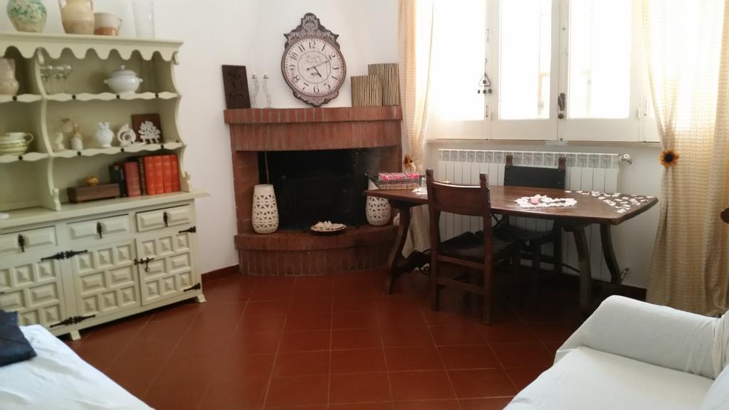 Villa Massa Piscina Полиняно а Маре Екстериор снимка